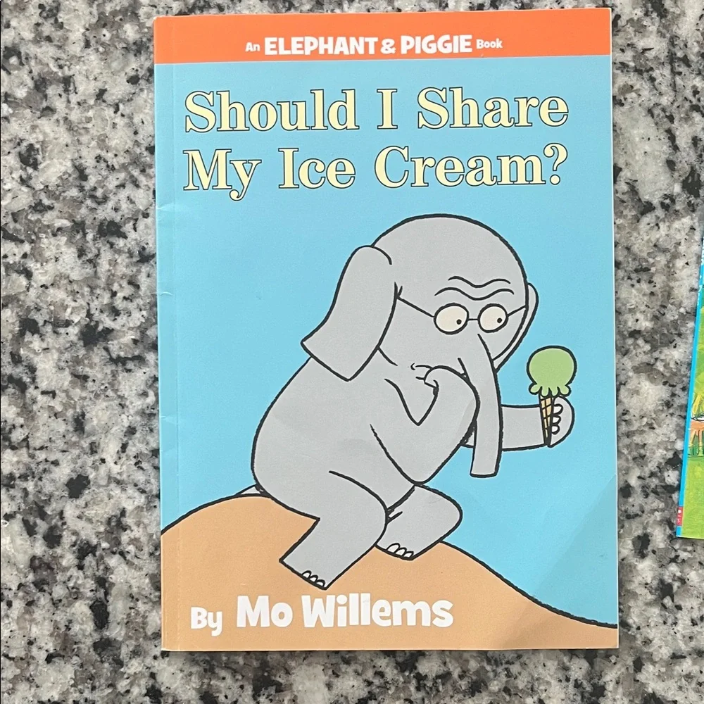 Level 1 Kids Books Pete the Cat Dinotrux Dexter Pig In a Wig Elephant and Piggie - Picture 7 of 10